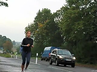 Maman salope fait du jogging